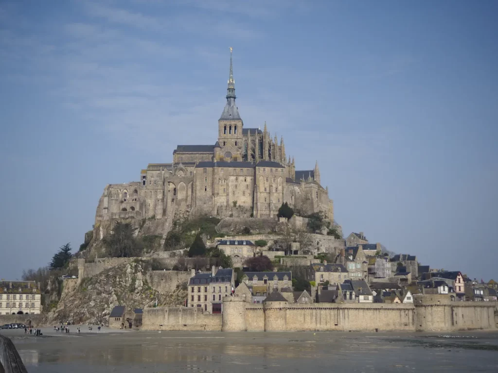 Le-Mont-Saint-Michel en majesté.